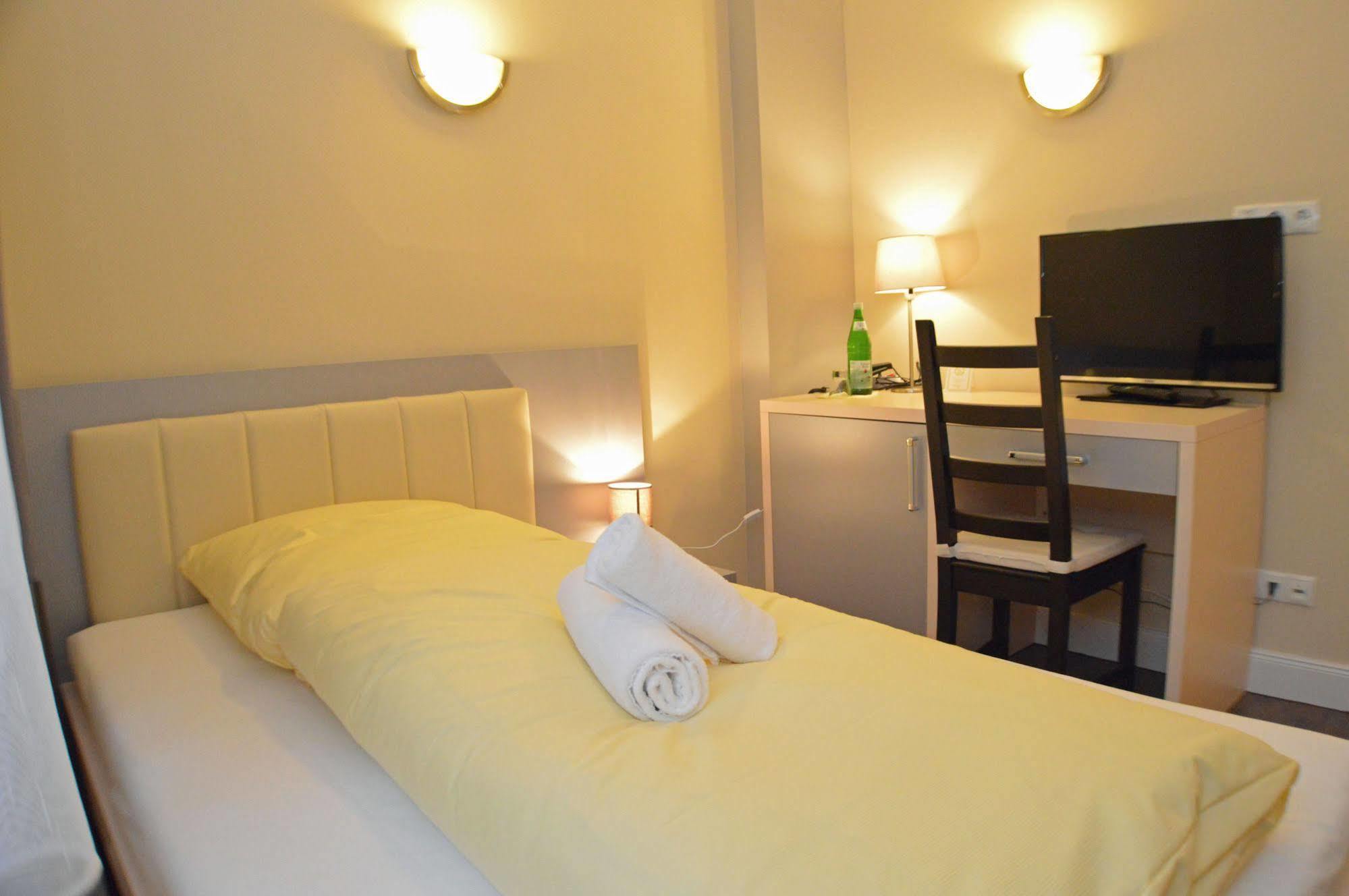 Hotel Jeta ฮัมบูร์ก ภายนอก รูปภาพ